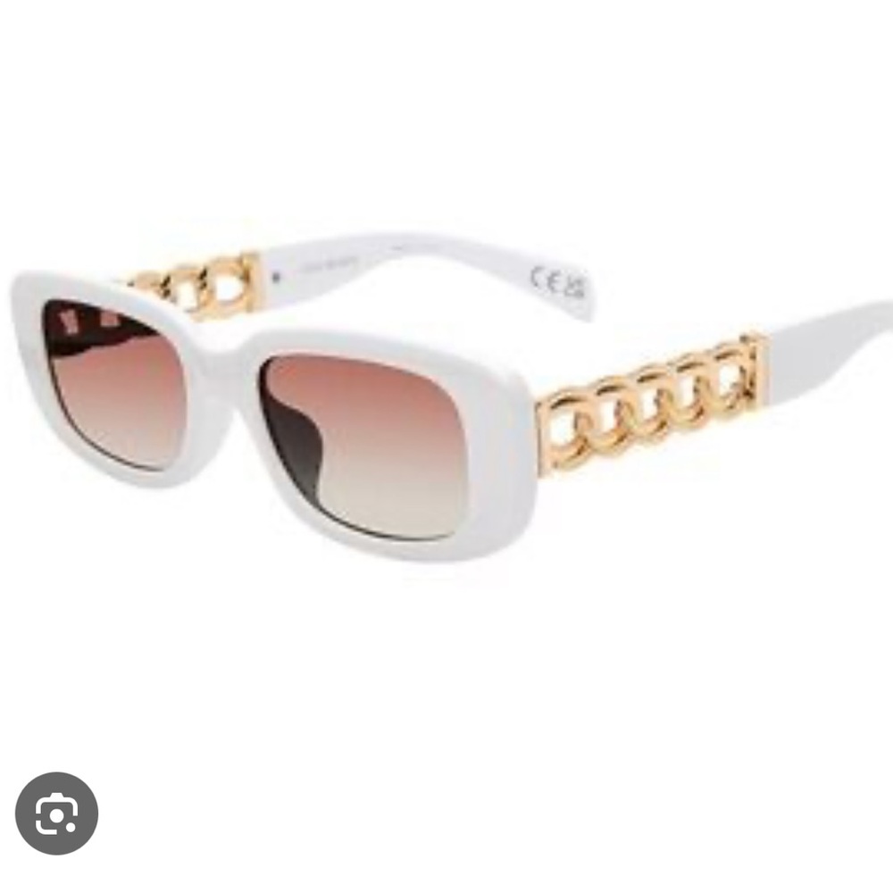 Steve Madden Felicia Sunglasses